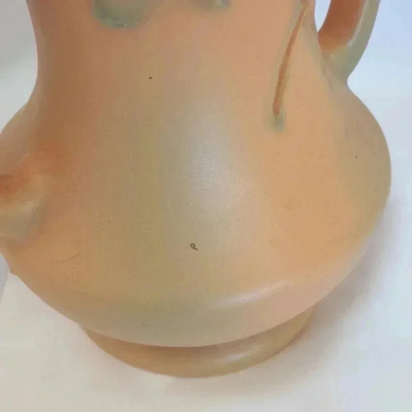 Vintage pair of Weller dogwood vases - Picture 6 of 9